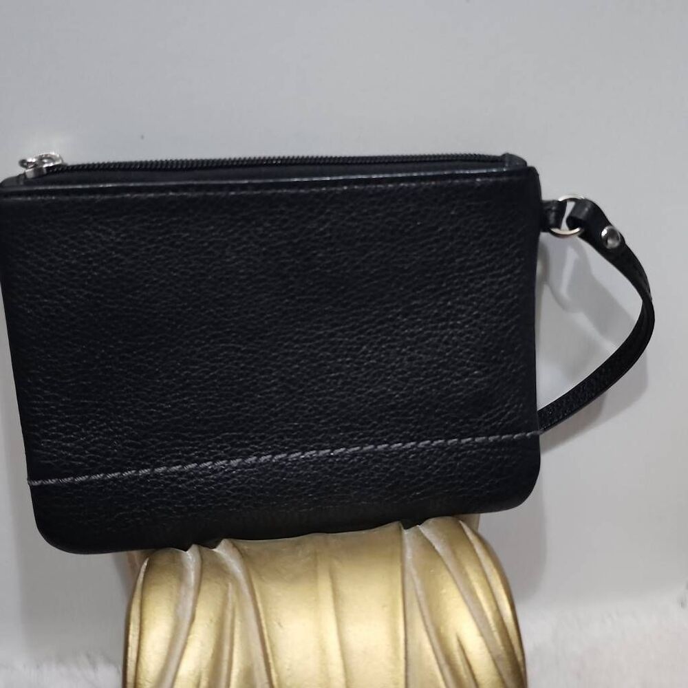 Coach Park Leather Small Wristlet Black - Picture 4 of 8